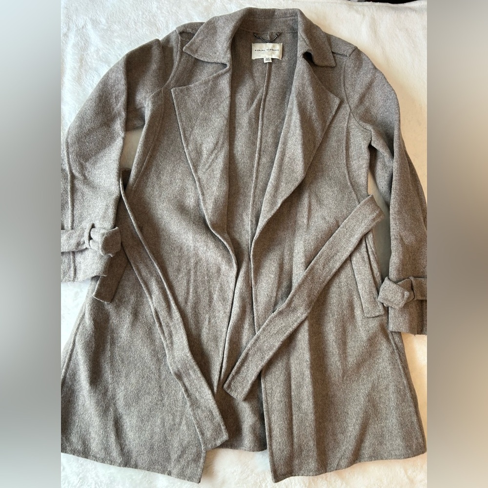 Elegant Banana Republic Women's Wool Coat